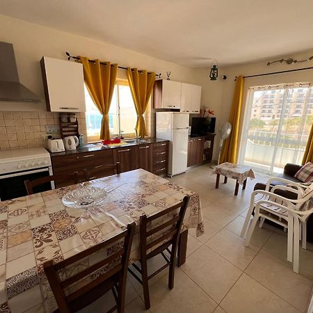 Fiesta Apartment Seaview เมลลิฮา ภายนอก รูปภาพ