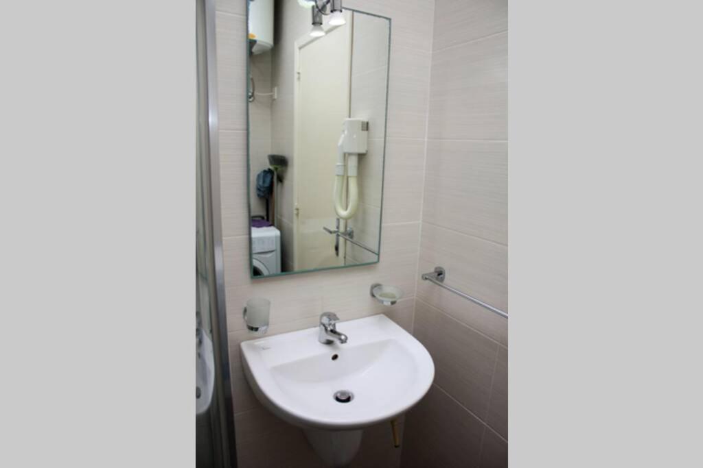 Fiesta Apartment Seaview เมลลิฮา ภายนอก รูปภาพ